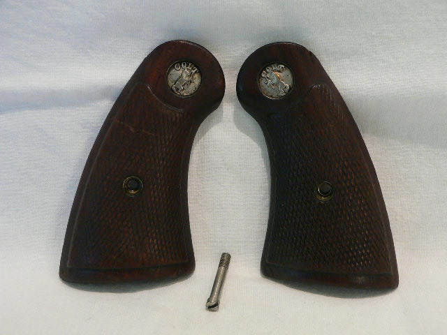 M371 Colt Original Officers Model 2 Piece Wood With Deep Dish Medallions